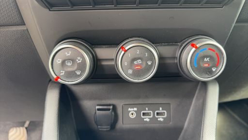 Renault Clio 1.0 SCe 75 - Zen – 2019 – 20802 km – Essence – Boîte Manuelle — photo 26