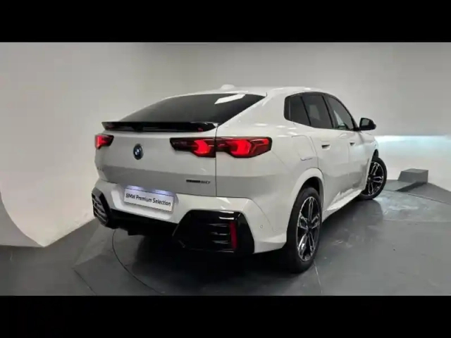 Bmw X2 i edrive20 204ch m sport — photo 3