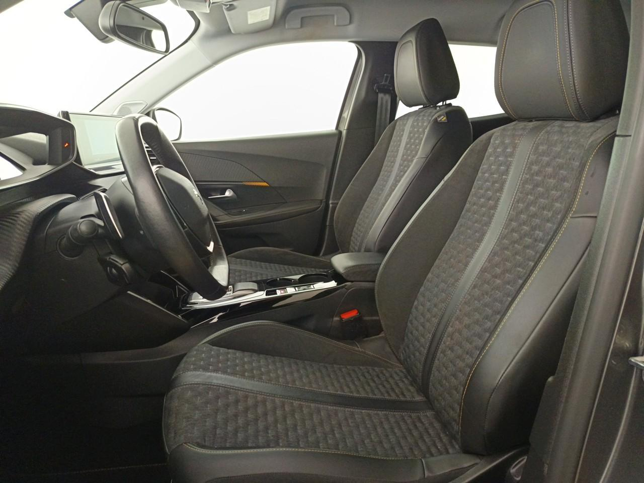 Peugeot 2008 puretech 130 s&s eat8 roadtrip — photo 9
