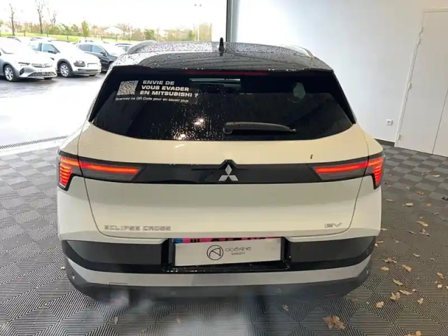 Mitsubishi Eclipse cross 87 kwh 218 — photo 4