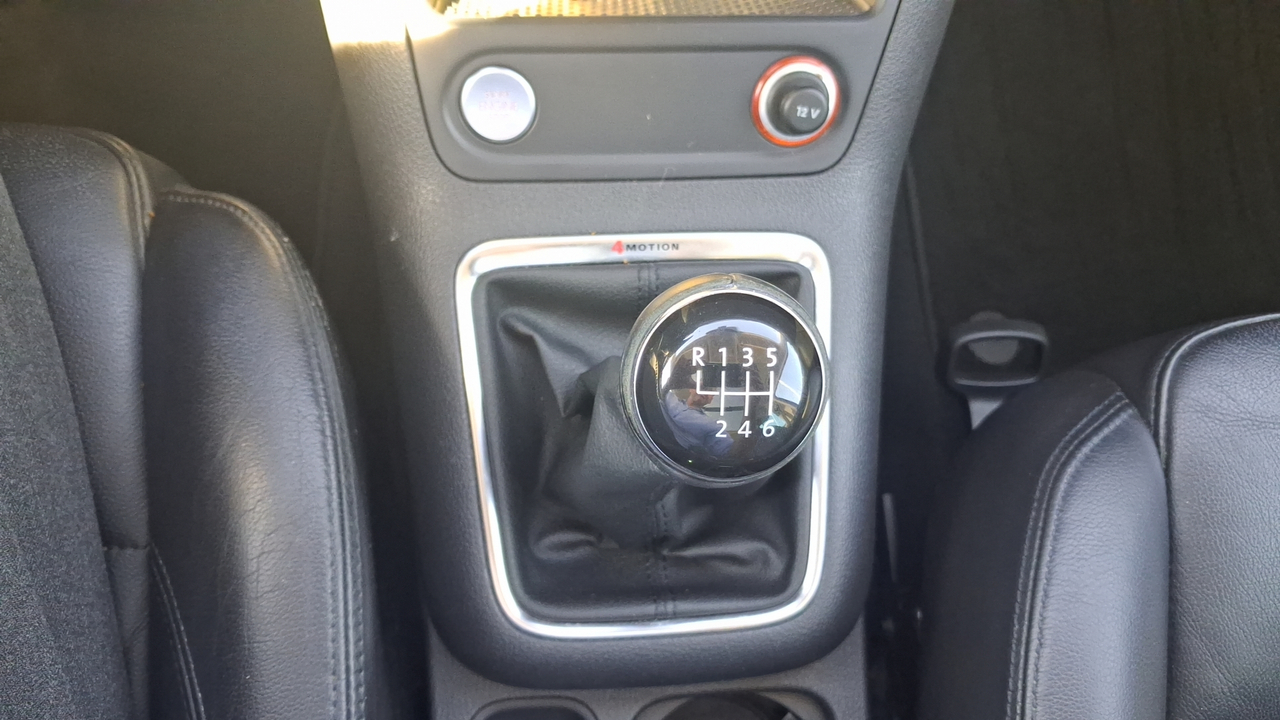 Volkswagen Tiguan 2.0 TDI 140 FAP BlueMotion Technology — photo 22