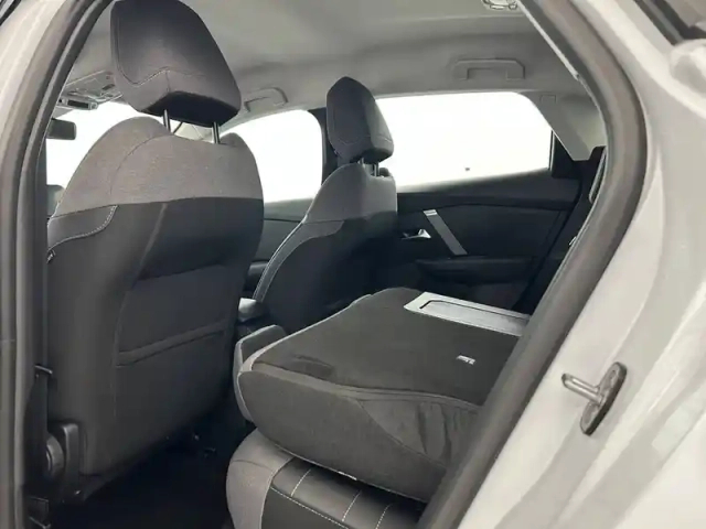 Citroën C4 hybride 136 e-dcs6 — photo 40