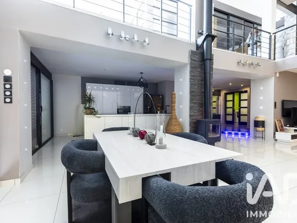 Maison 5 pièces 190 m²