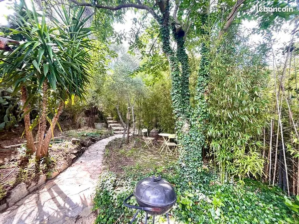 Barbentane - Maison de charme 110 m² - Terrain 1 800m² - Magnifique vue