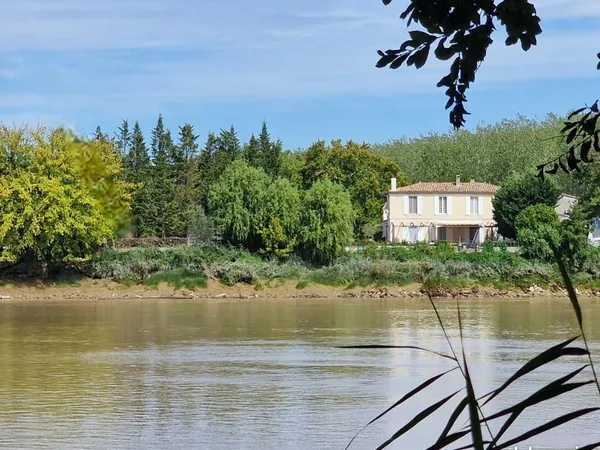 Château 12 pièces 325 m²