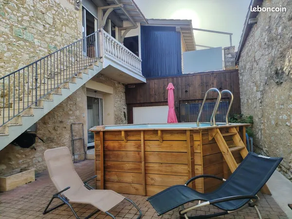 Ensemble maison et appartement