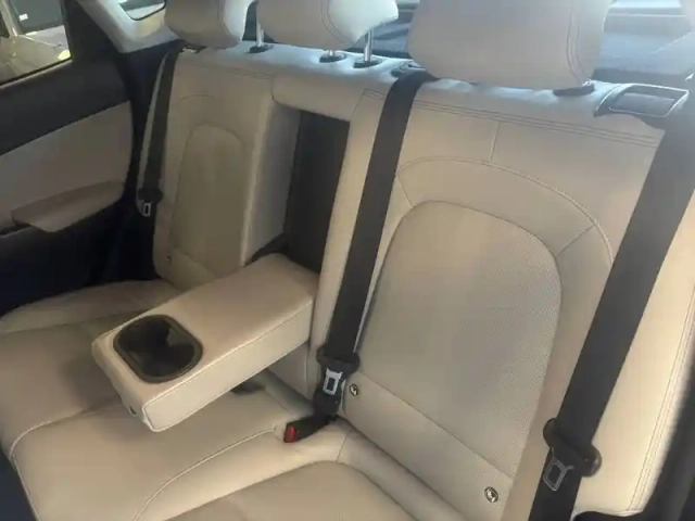Hyundai Kona electrique 64 kwh - 204 ch — photo 20