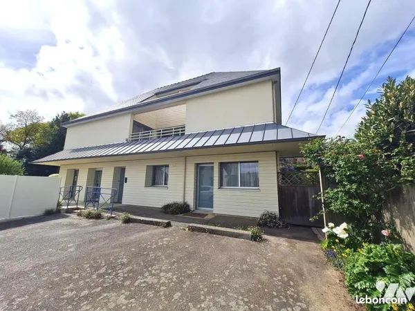 Maison 11 pièces 369 m²