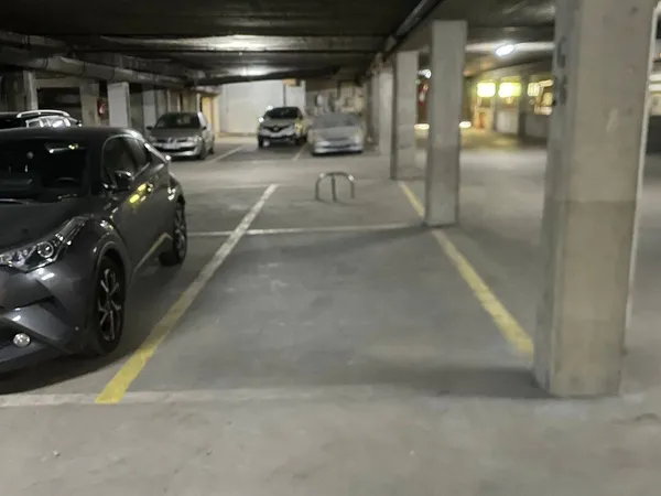 Parking 15 m²