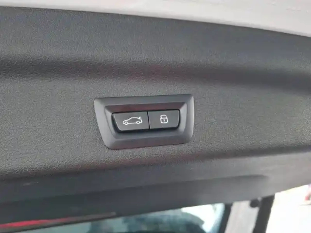 Bmw X1 sdrive 18i 136ch dkg7 — photo 10
