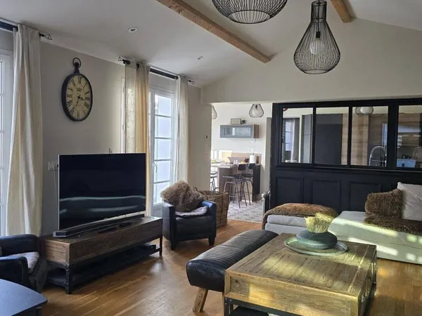 Maison 7 pièces 174 m²