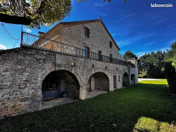 Maison 5 pièces 160 m²