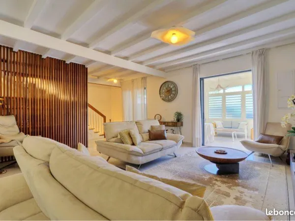 Maison meublée 175m2 -Saint-Pierre