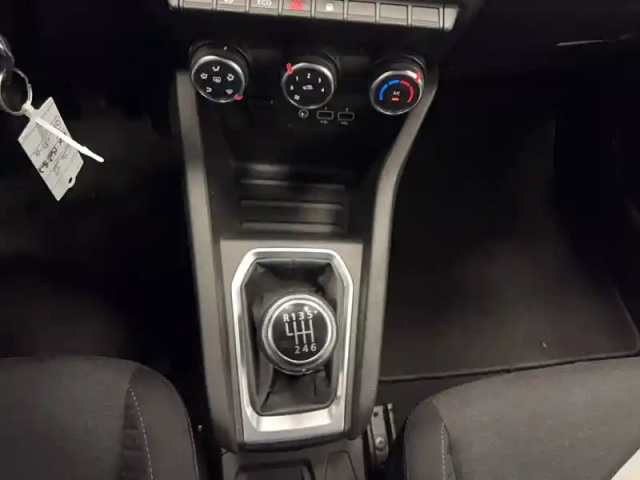 Renault Clio tce 90 - 21 — photo 76