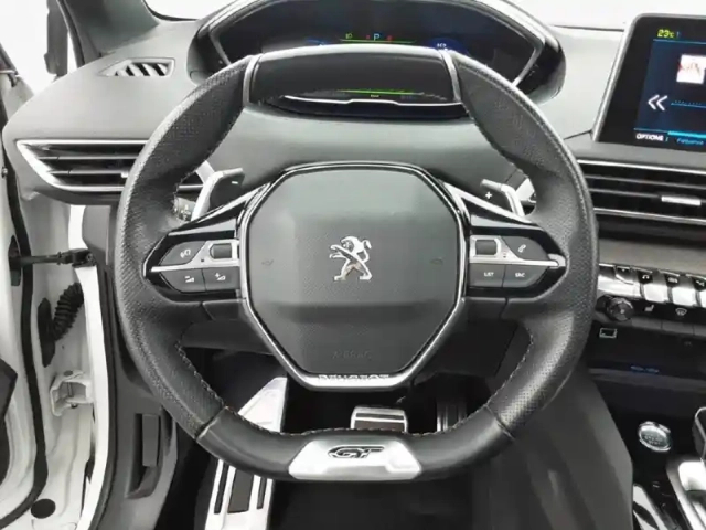 Peugeot 3008 hybrid4 300 e-eat8 — photo 47