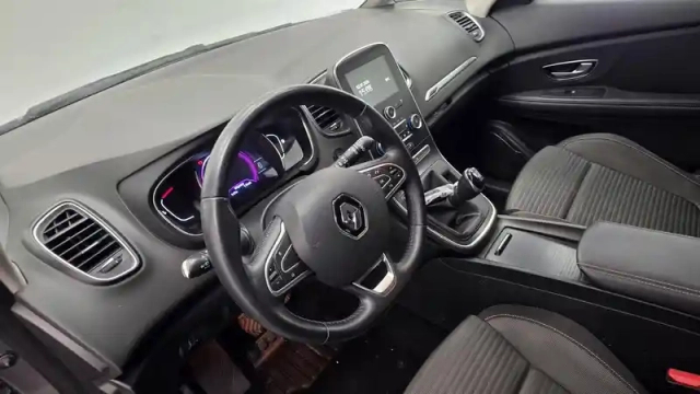 Renault Scenic tce 115 fap — photo 27