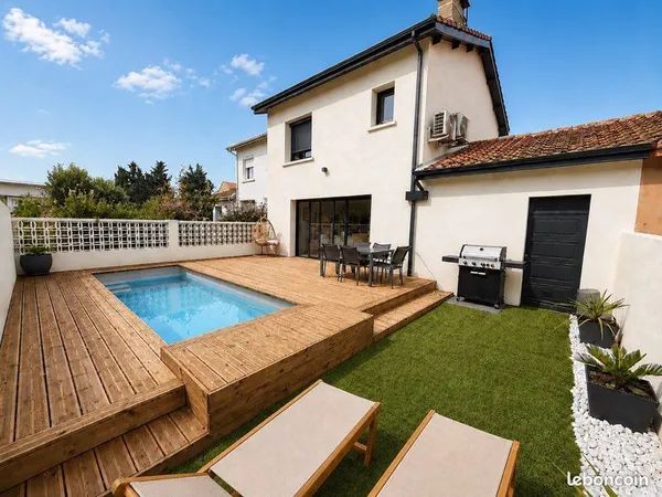 Maison rénovée meublée - 3 chambres, piscine et garage - Agde