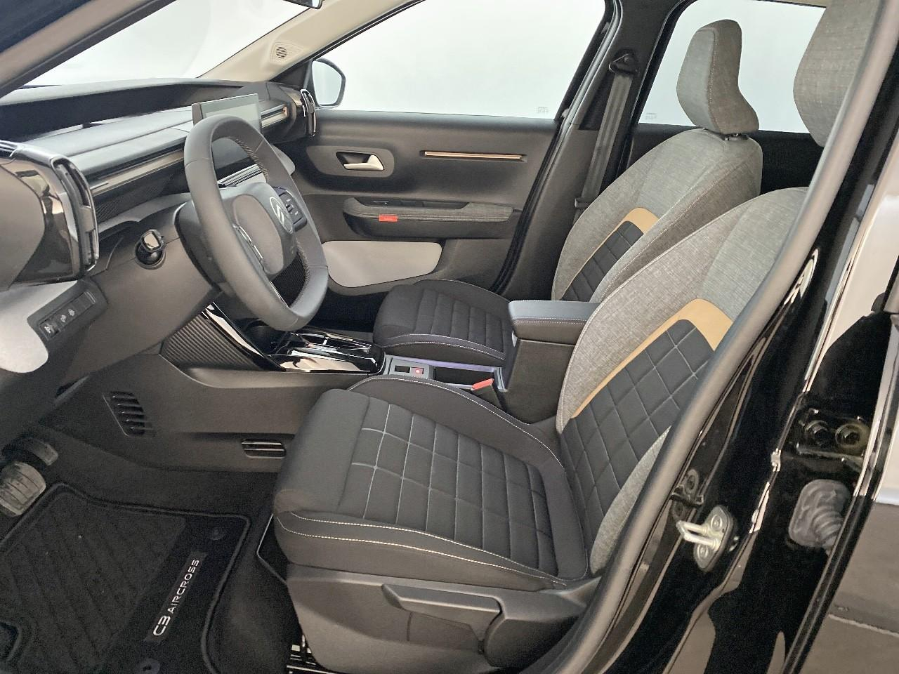 Citroën C3 Aircross hybride 145 ch aut plus — photo 9