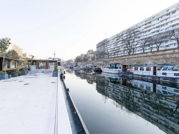 Vends péniche 85m²