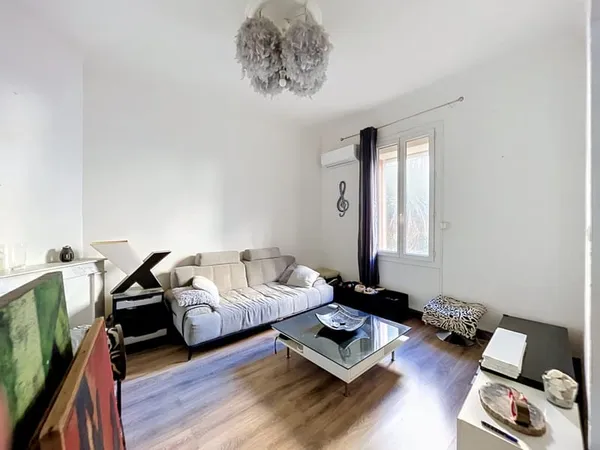 AVIGNON Appartement T3 de 65 m2 avec 2 chambres Beau pot