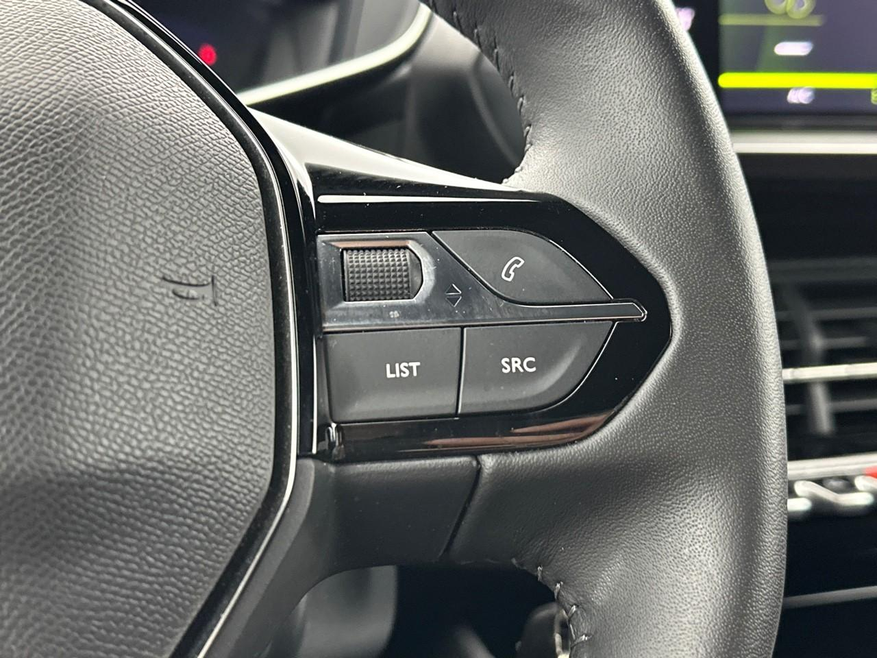 Peugeot 2008 puretech 130 s&s bvm6 allure pack — photo 19