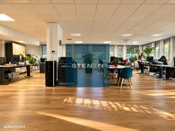 Bureaux 167 m²