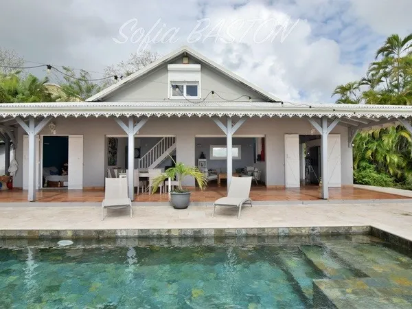 SAINTE-LUCE - Villa P7 avec piscine 7 x 4 m, Carbet - Terrasses XL et vie de plain-pied - Terrain pl