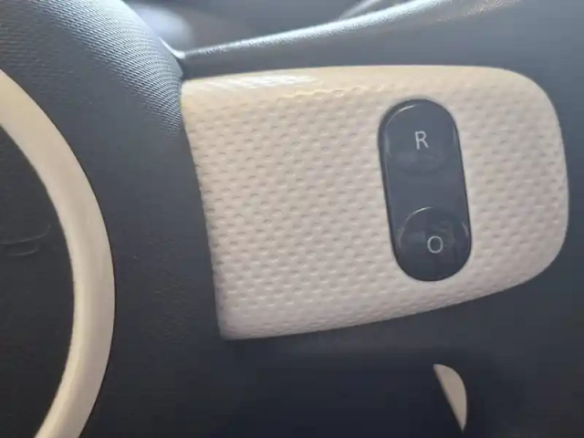 Renault Twingo iii sce 75 - 20 — photo 33