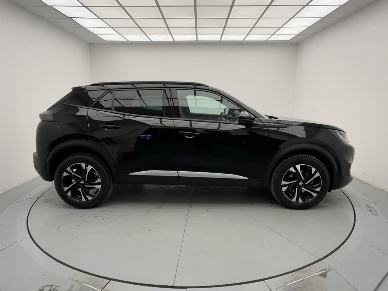 Peugeot 2008 puretech 130 s&s eat8 allure pack — photo 6