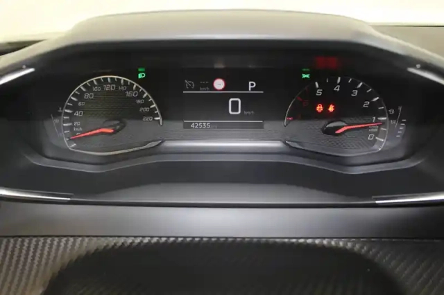Peugeot 2008 bluehdi 130 s&amp;s eat8 — photo 20