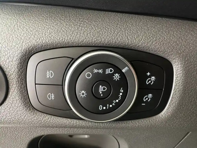 Ford Transit 2t ccb p350 l2 2.0 ecoblue 130ch hdt trend — photo 14
