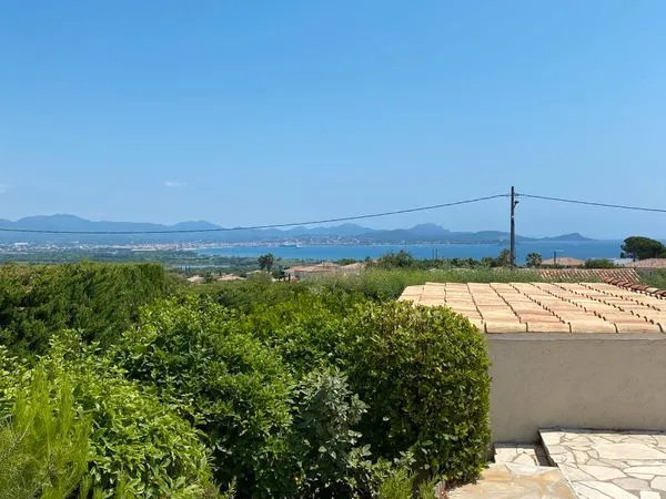 Appartement indépendant VUE MER dans maison