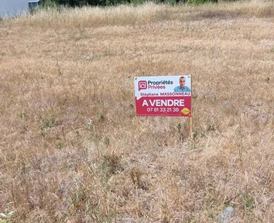 Terrain constructible de 805 m2 - Orouët - Saint-Jean de Monts - 89990 TTC