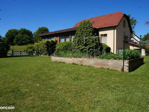 Maison de 8 pièces