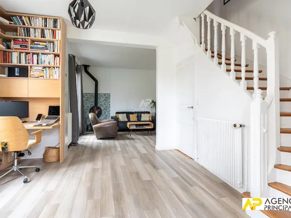 Vends maison - 86.96m² - 5 pièces, 4 chambres - Maisons Laffitte 78600