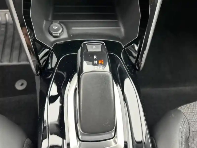 Peugeot 208 electrique 50 kwh 136ch — photo 60