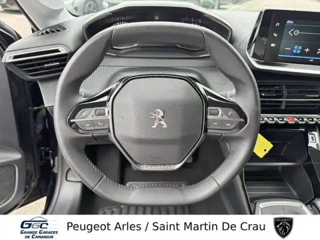 Peugeot 208 puretech 100 s&amp;s bvm6 — photo 13