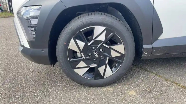 Hyundai Kona hybrid 129 — photo 68