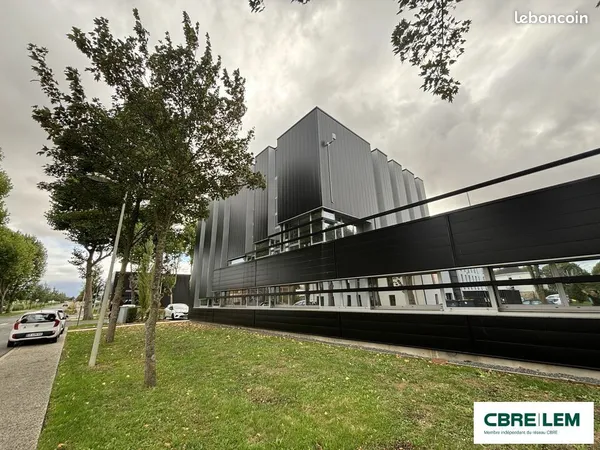 Bureaux 158 m² BRETTEVILLE SUR ODON