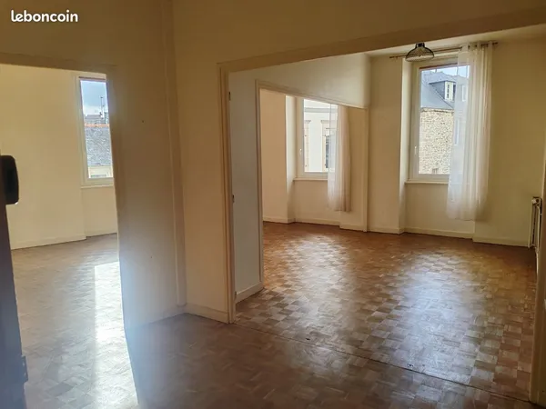 À louer - Beau T4 de 85 m² - Centre-ville de Lannion - 3 chambres