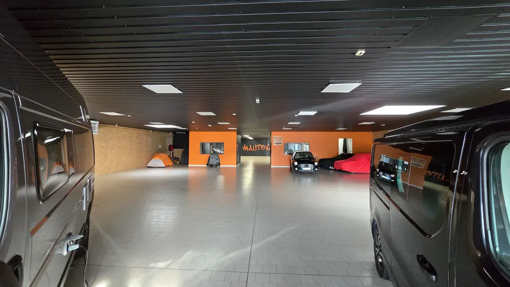 Photo 8