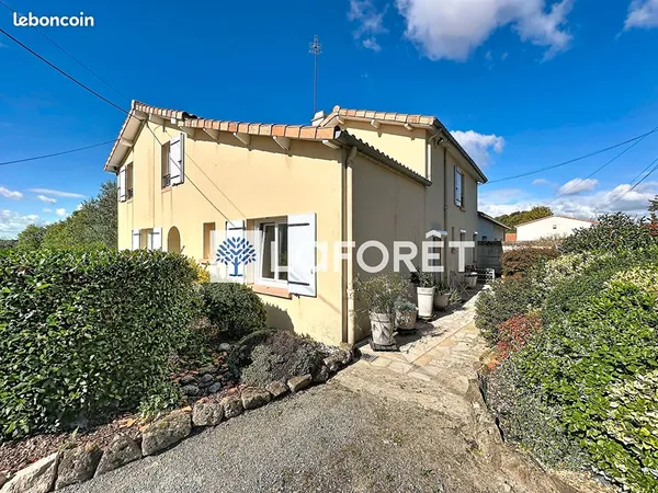 Maison 5 pièces 196 m²