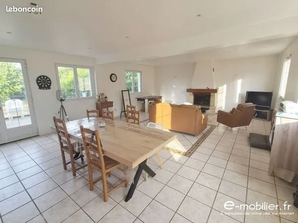 Propriété 5 pièces 150 m²