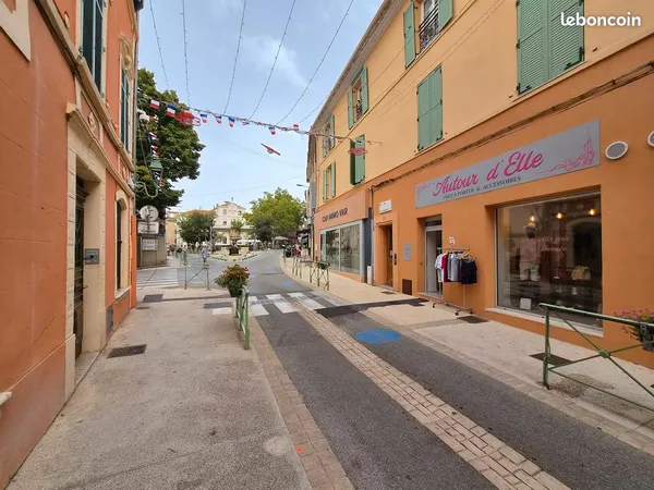 Local commercial ou bureau 70m2 emplacement idéal