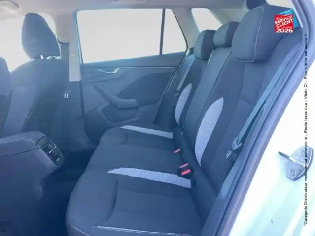 Skoda Kamiq 1.0 tsi evo 2 116ch selection dsg7 camera carplay — photo 11