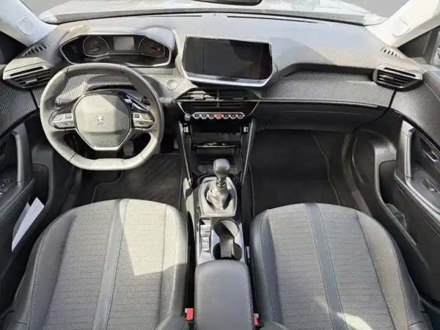 Peugeot 2008 puretech 100 s&amp;s bvm6 — photo 8
