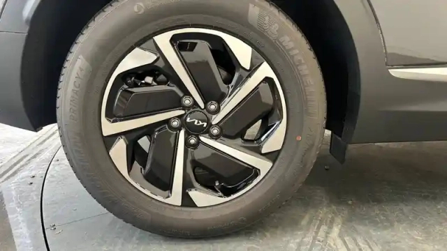 Kia Sportage 1.6 t-gdi 245ch isg hybride rechargeable bva6 4x4 — photo 16