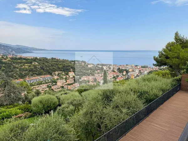 Villa 6 pièces 240 m²