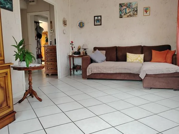 Appartement 4 pièces - 76,24 m² Proche centre-ville Valence Balcon, cave