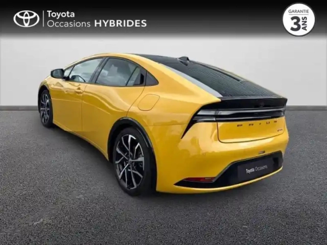 Toyota Prius rechargeable 2.0 hybride rechargeable 223ch design — photo 1